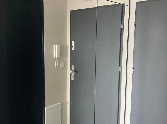 Jab 400 Metrow Od Kliniki Unii Lubelskiej Bezplatny Garaz Stettin