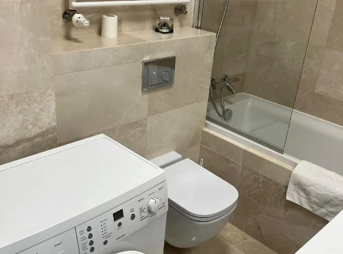 Jab 400 Metrow Od Kliniki Unii Lubelskiej Bezplatny Garaz * Stettin