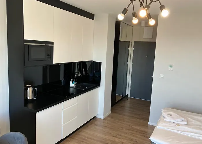 Jab 400 Metrow Od Kliniki Unii Lubelskiej Bezplatny Garaz * Stettin